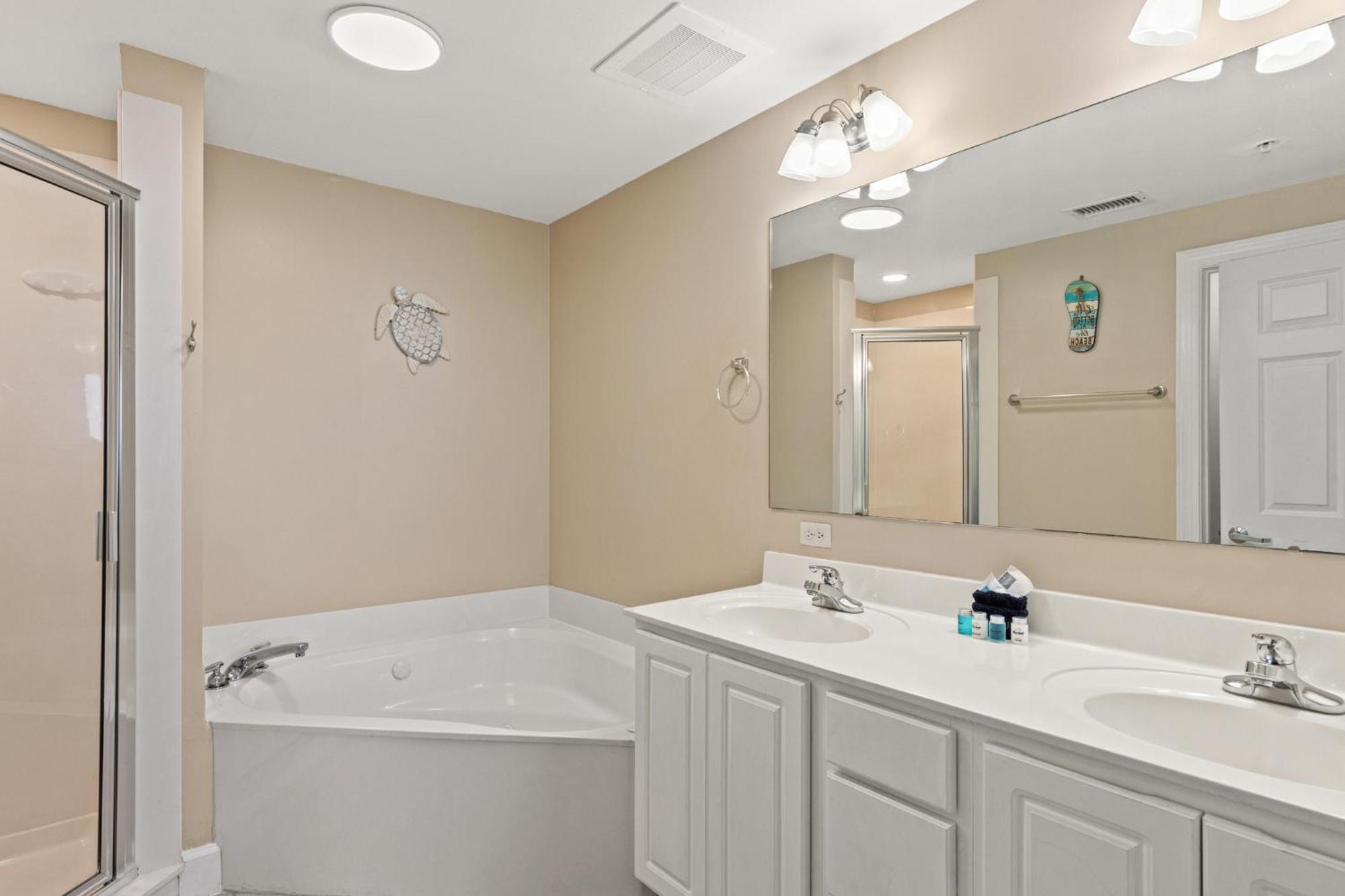 Gulf Front Master Br In Sunrise Beach With Amazing Views! Sleeps 7! Panama City Beach Εξωτερικό φωτογραφία